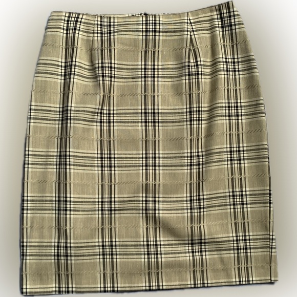 Plaid Skirt with liner, beige, brown, black, size 12 | Christy Girl - Picture 1 of 5
